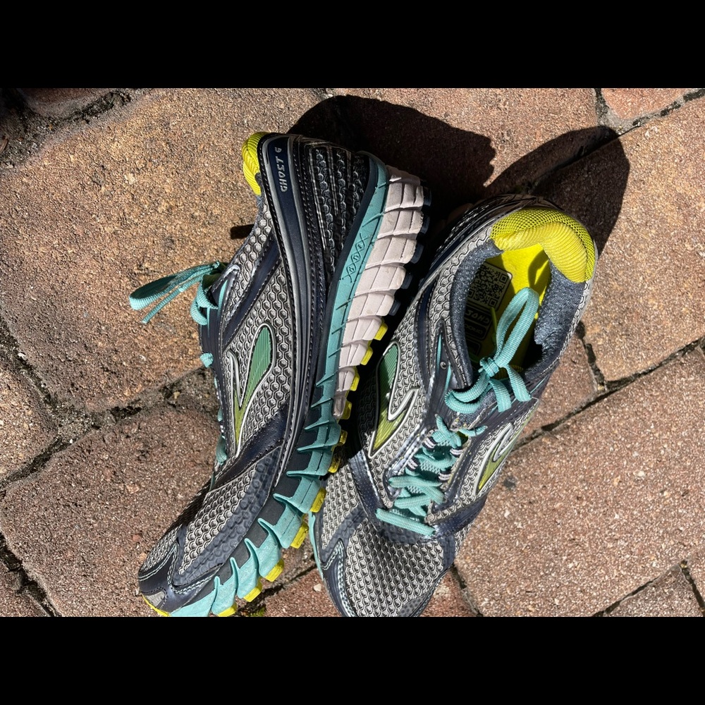 Brooks ghost 6 size 9.5 never worn